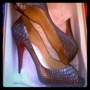 Christian Louboutin - 42 Purple Python Prive heels